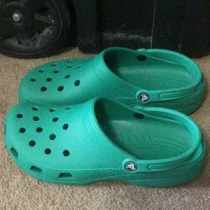 CROCS green